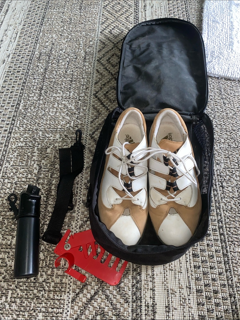 Adidas Women's Tan White Leather EVN 791 Lace up Golf Cleats Womens Size 8.5
